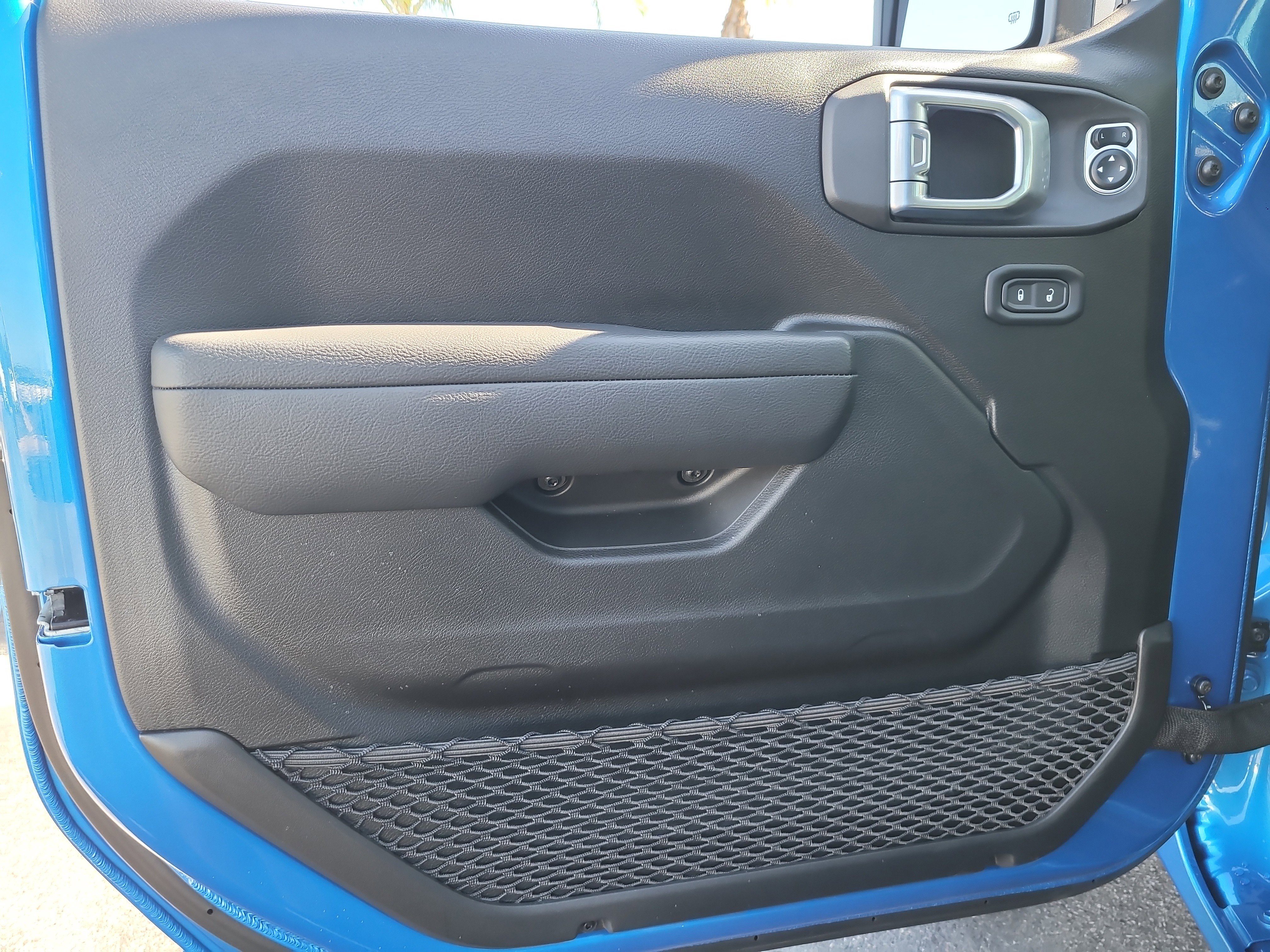 Used 2026 Jeep Wrangler Sport S image 14