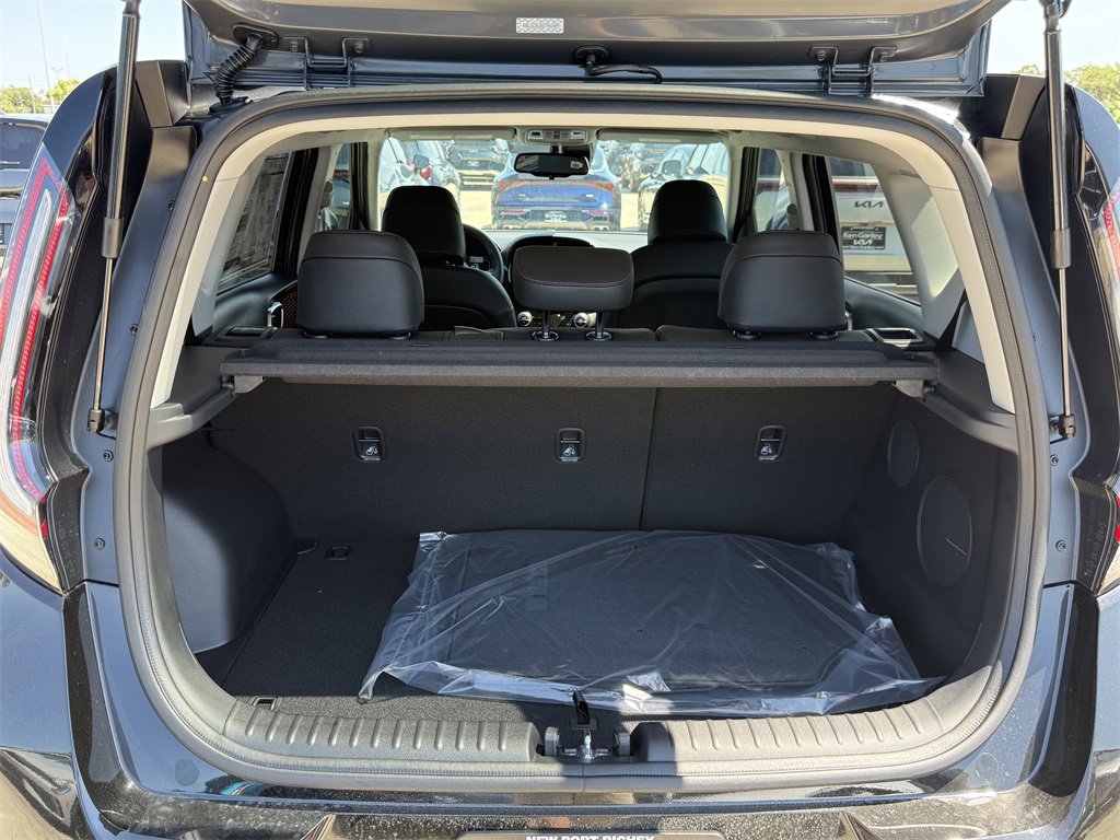 New 2025 Kia Soul GT-Line w/ GT-Line Technology Package image 11