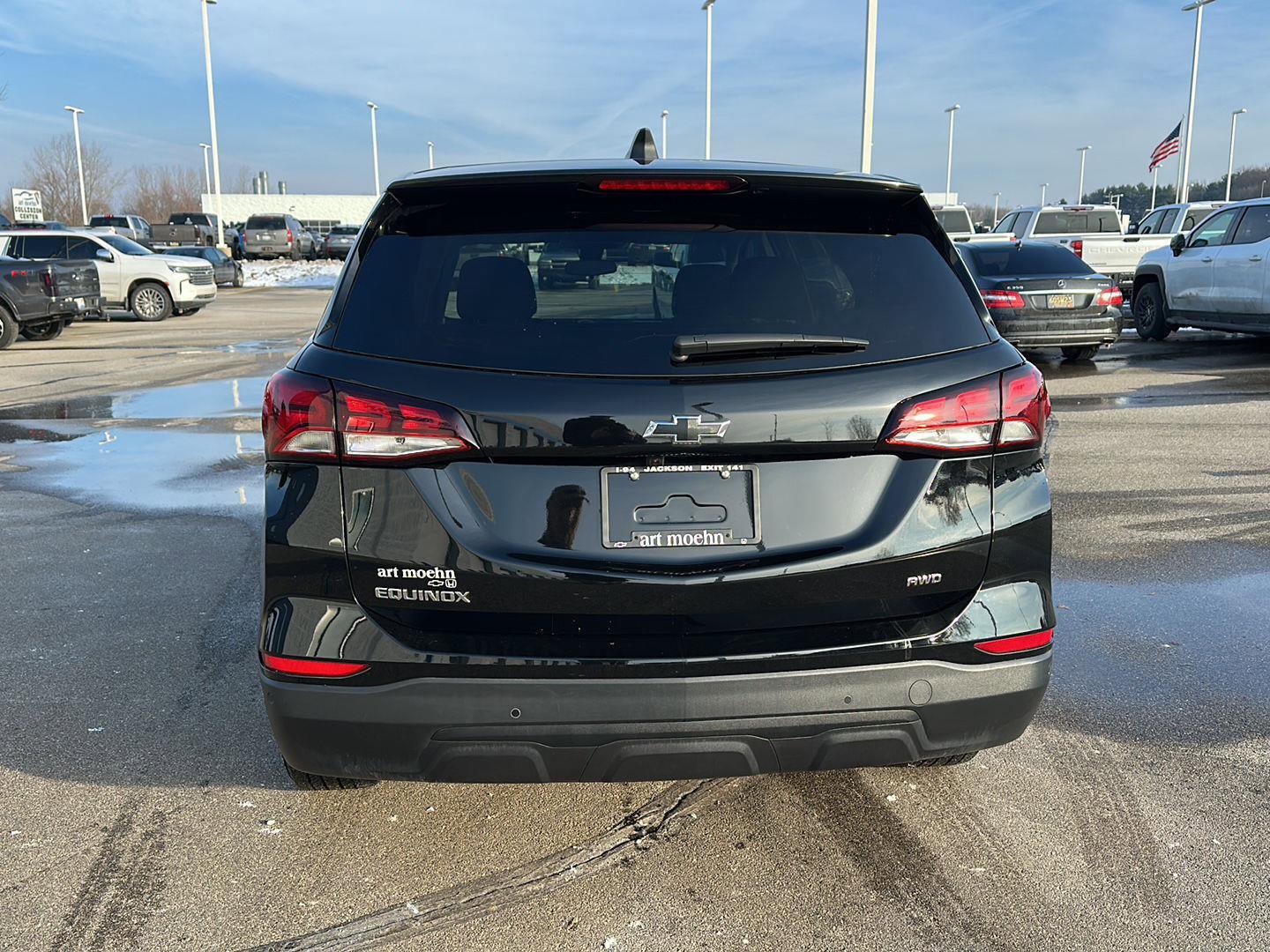 Used 2024 Chevrolet Equinox LS w/ LS Convenience Package image 4