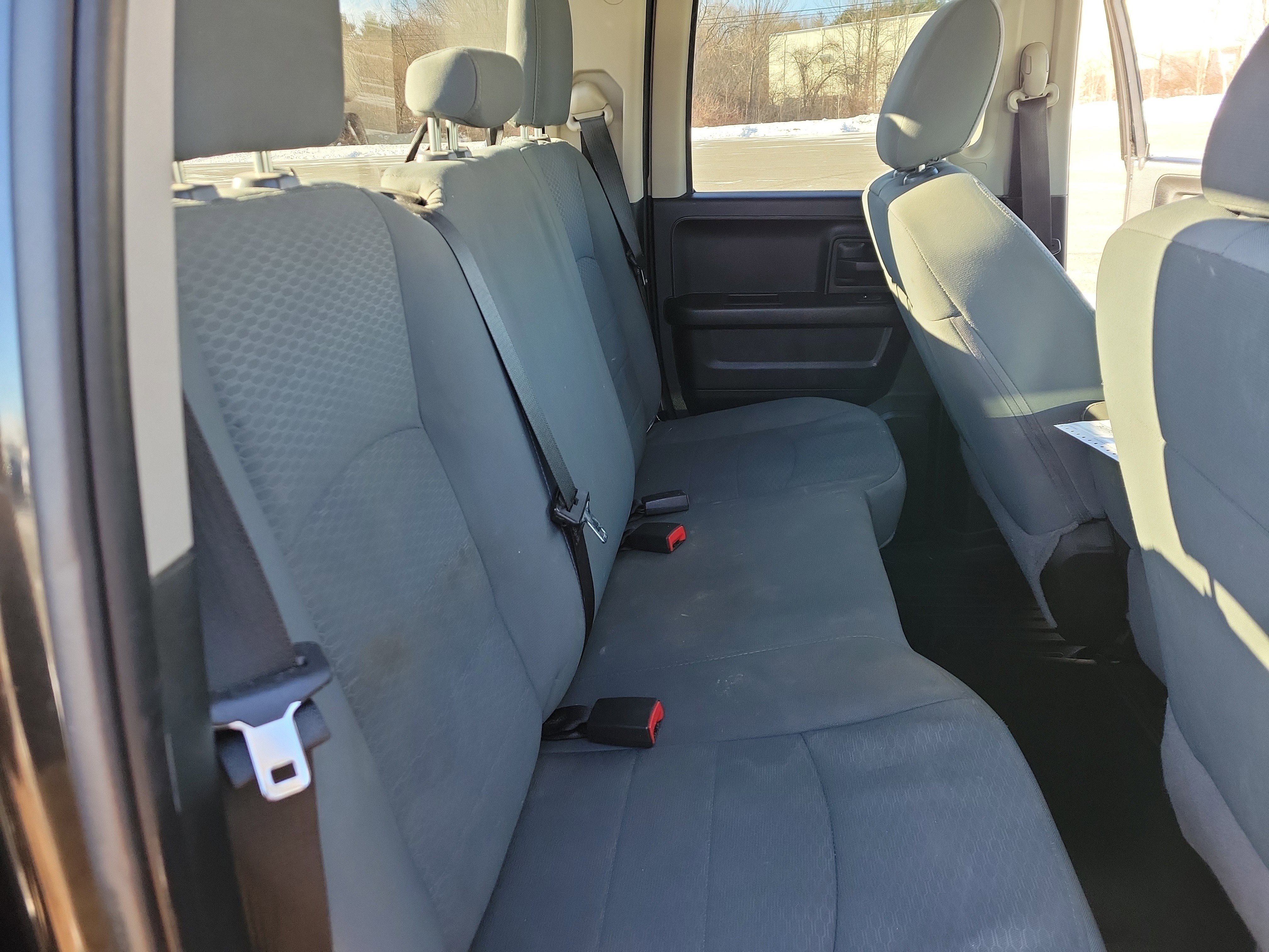 Used 2018 RAM 1500 Express image 16