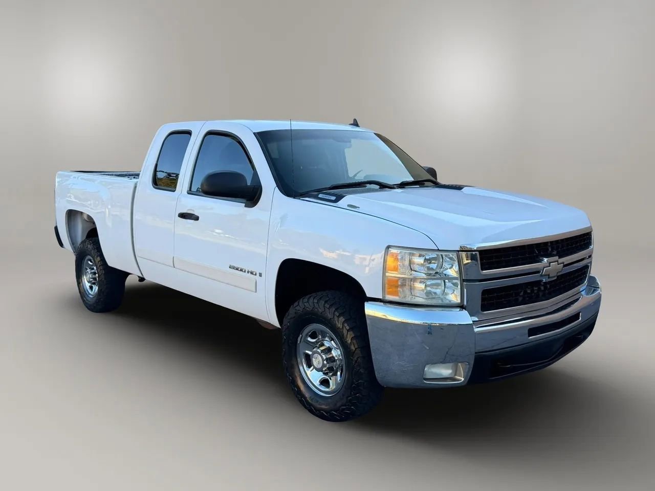 Used 2007 Chevrolet Silverado 2500 LT w/ 1LT Convenience Package RWD image 2