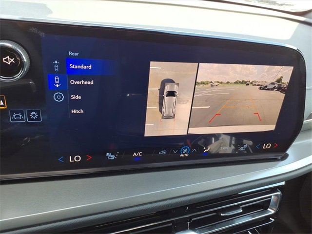 New 2026 Chevrolet Traverse LT w/ Driver Confidence Package image 13