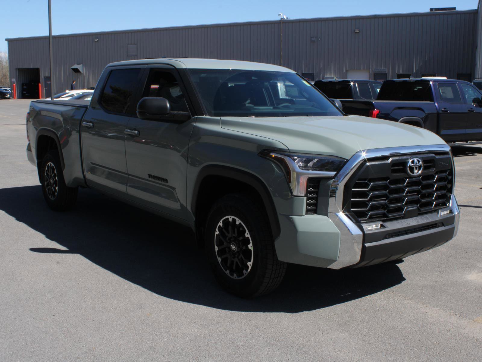 New 2026 Toyota Tundra SR5 AWD/4WD image 3