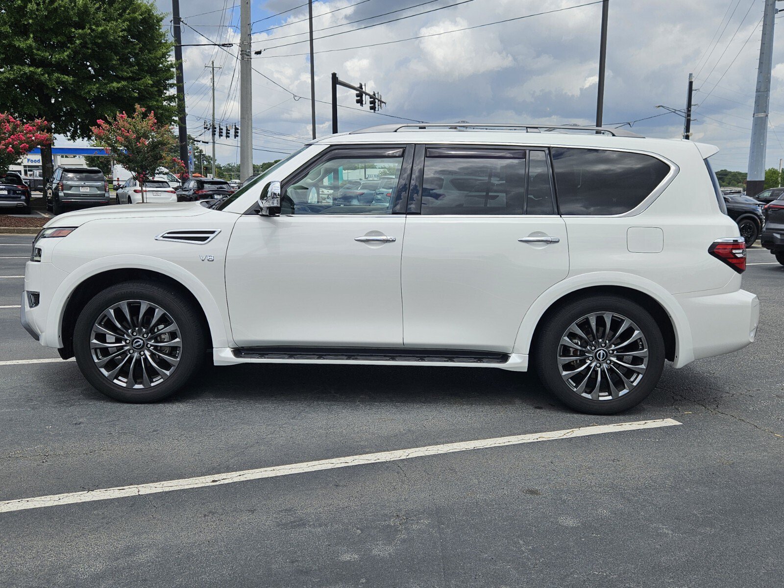 Used 2021 Nissan Armada Platinum w/ Captain's Chairs Package RWD image 9
