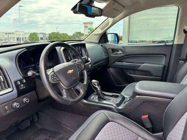 Used 2022 Chevrolet Colorado Z71 w/ Safety Package AWD/4WD image 11