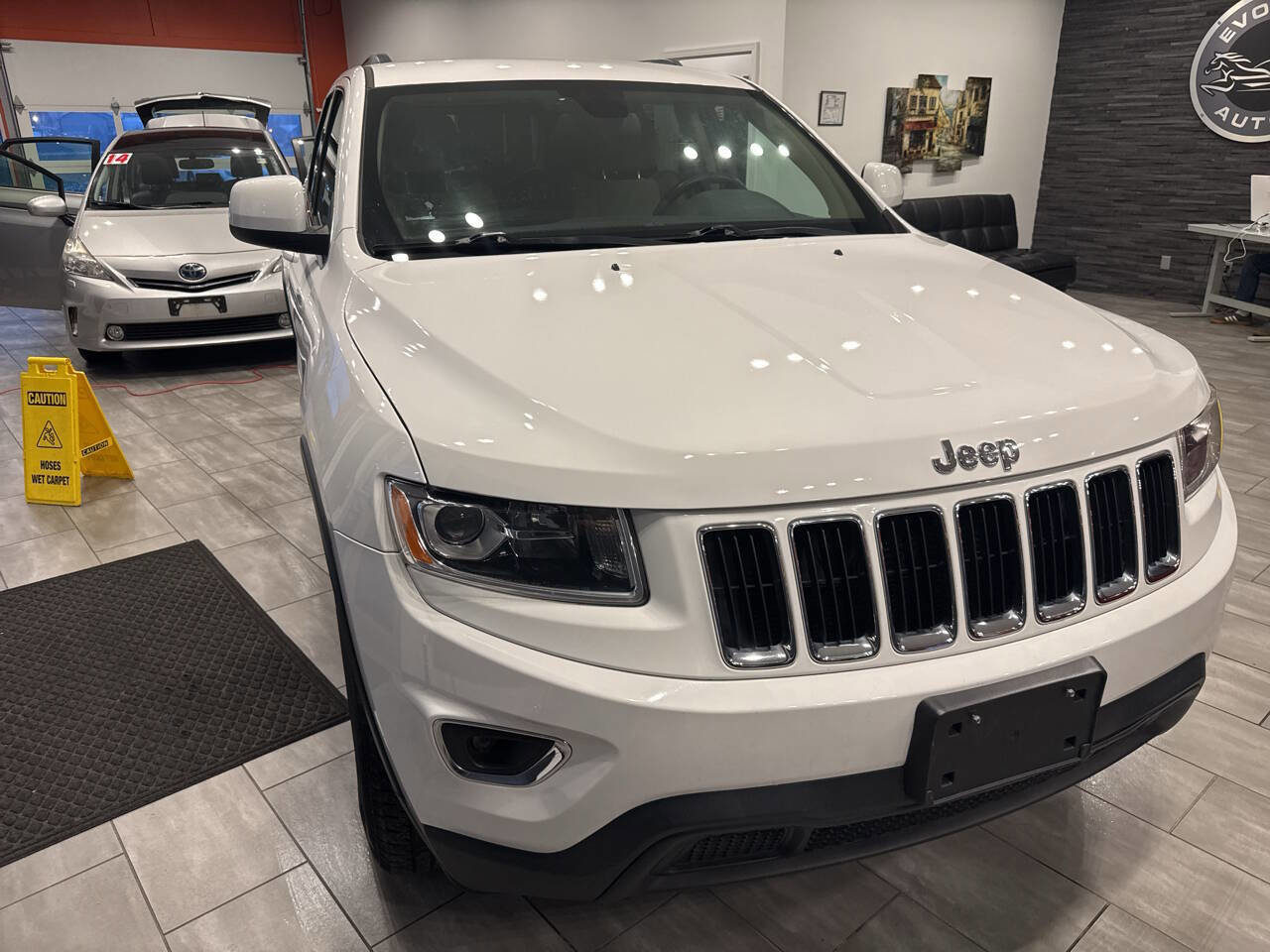 Used 2016 Jeep Grand Cherokee Laredo w/ Quick Order Package 23E AWD/4WD image 2