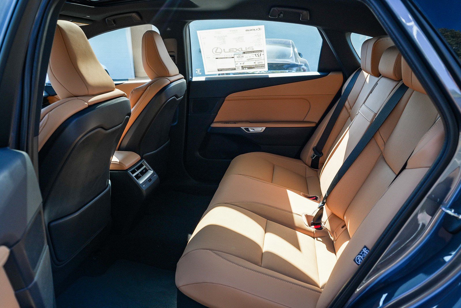 New 2026 Lexus ES 350e FWD image 18