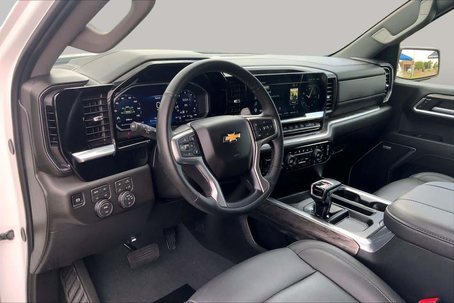 Certified 2026 Chevrolet Silverado 1500 LTZ w/ Z71 Off-Road Package AWD/4WD image 18