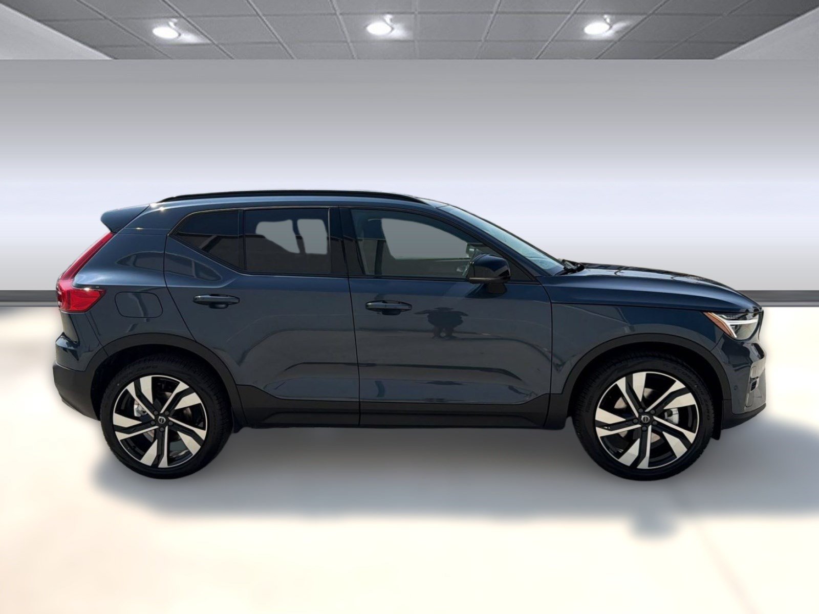New 2026 Volvo XC40 B5 Ultra w/ Climate Package AWD/4WD image 8