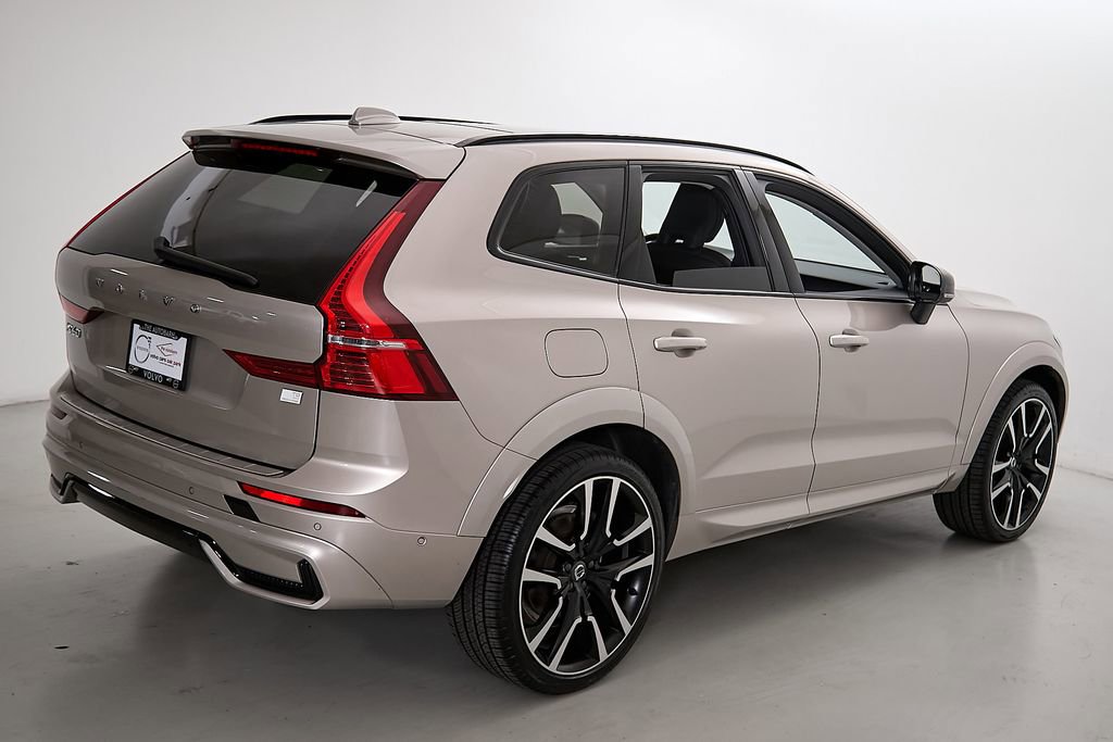 Certified 2023 Volvo XC60 T8 Ultimate w/ Protection Package Premier AWD/4WD image 9
