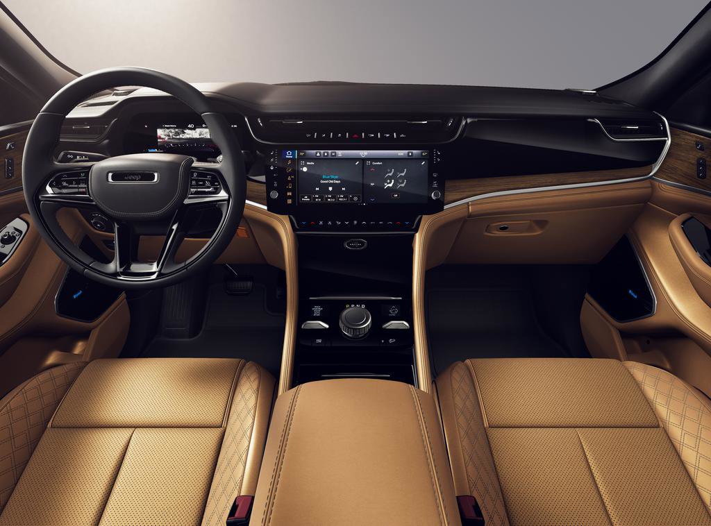 New 2026 Jeep Grand Cherokee Summit image 6