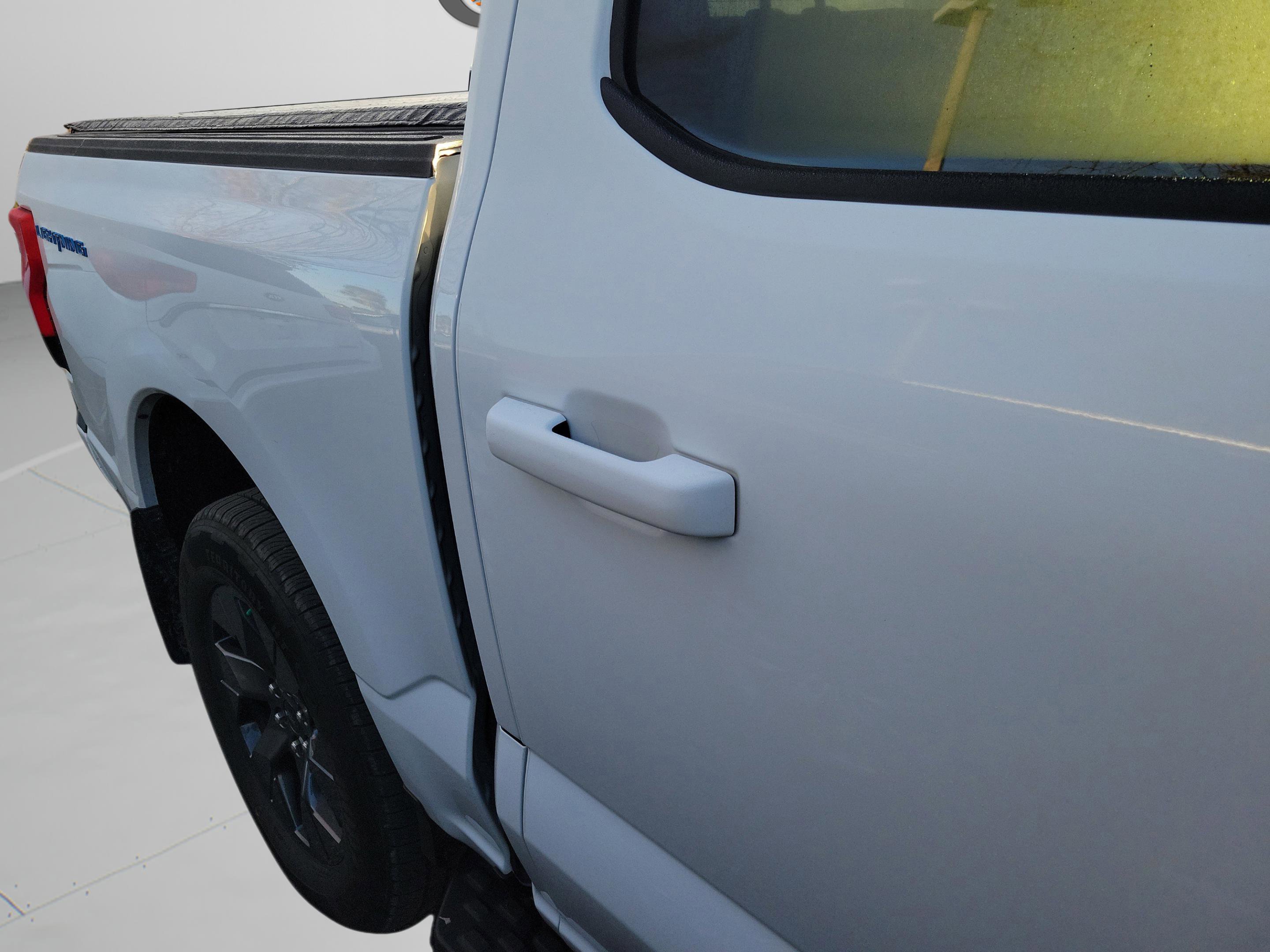 Used 2024 Ford F150 Lightning Flash image 6