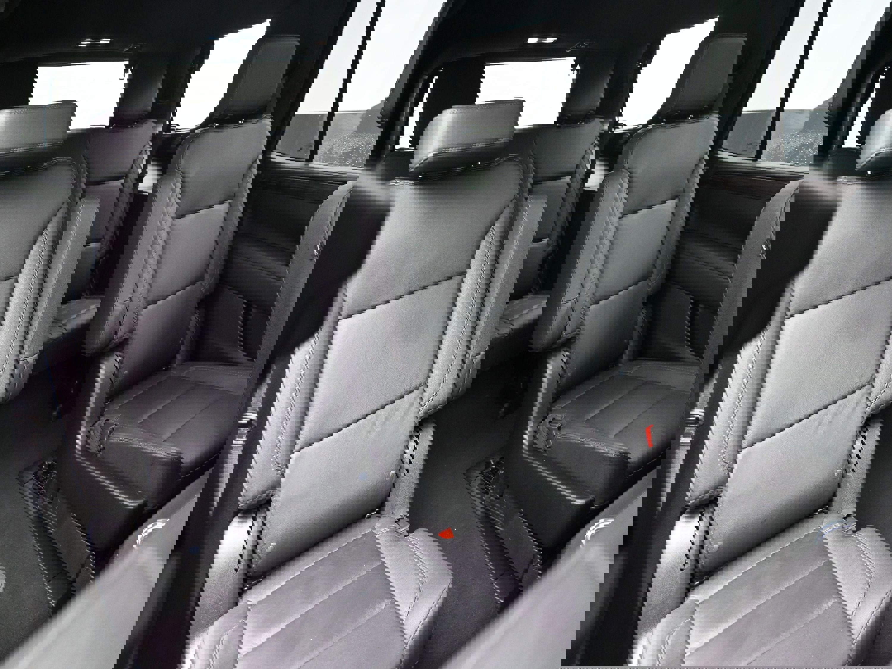 Used 2023 Chevrolet Tahoe Z71 w/ Luxury Package image 37