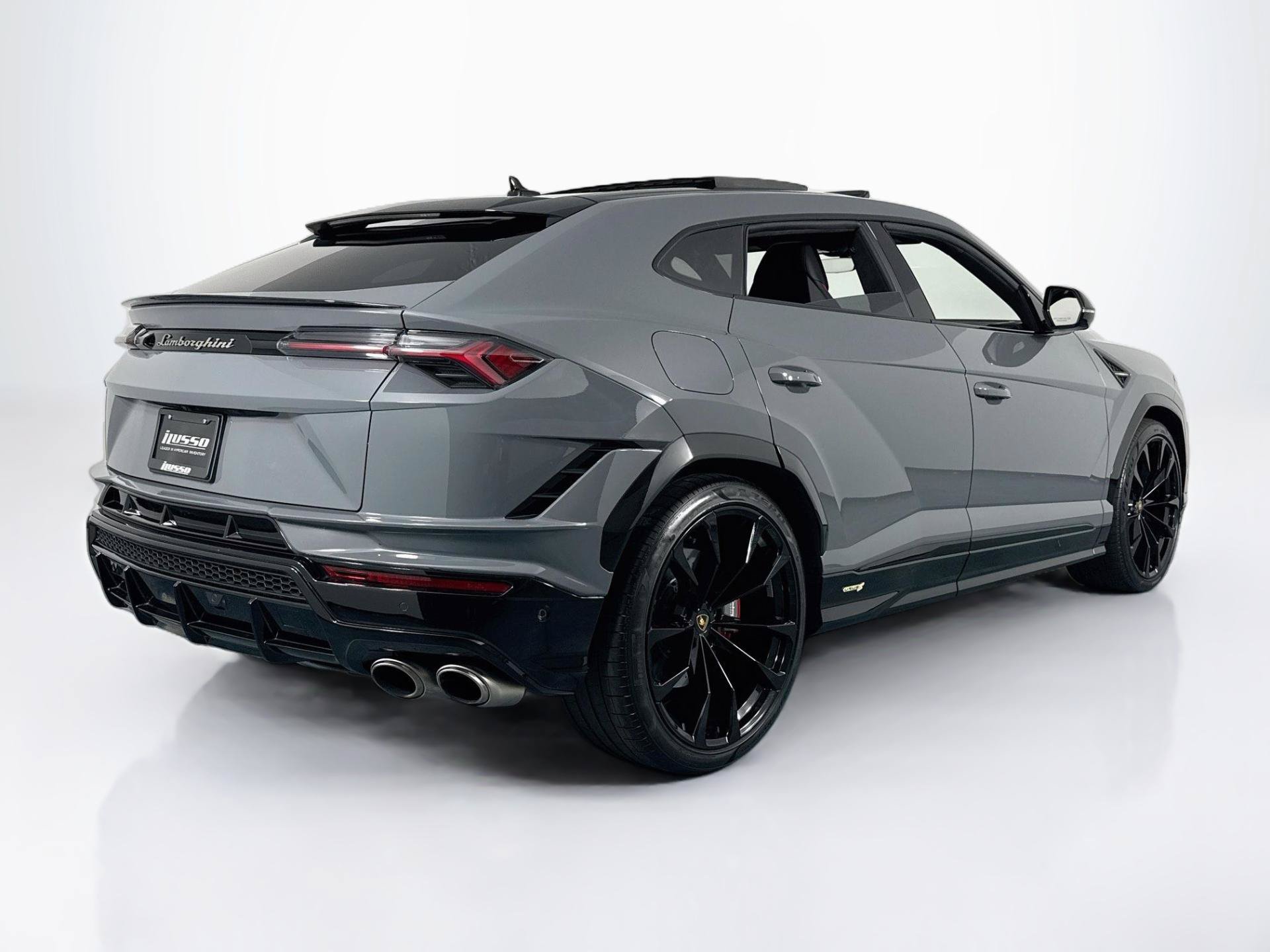 Used 2024 Lamborghini Urus S AWD/4WD image 5