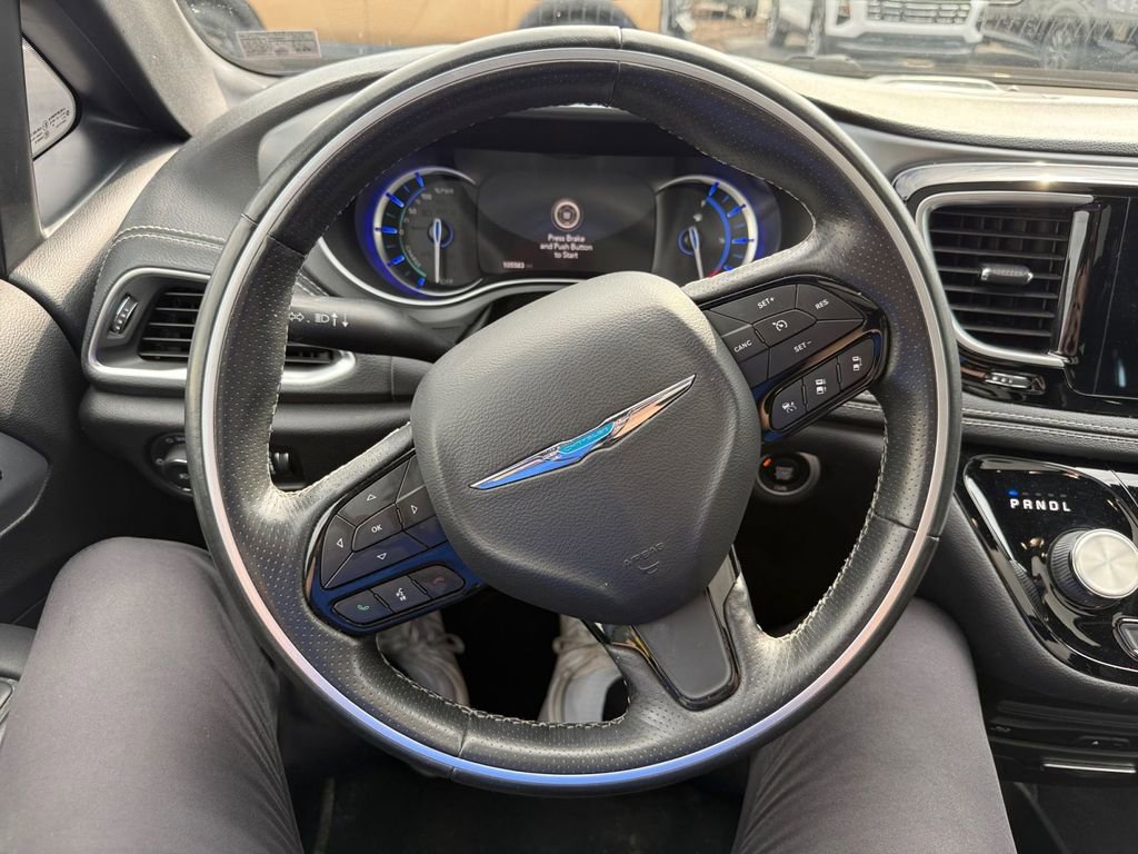 Used 2020 Chrysler Pacifica Limited w/ Advanced Safetytec Group image 20