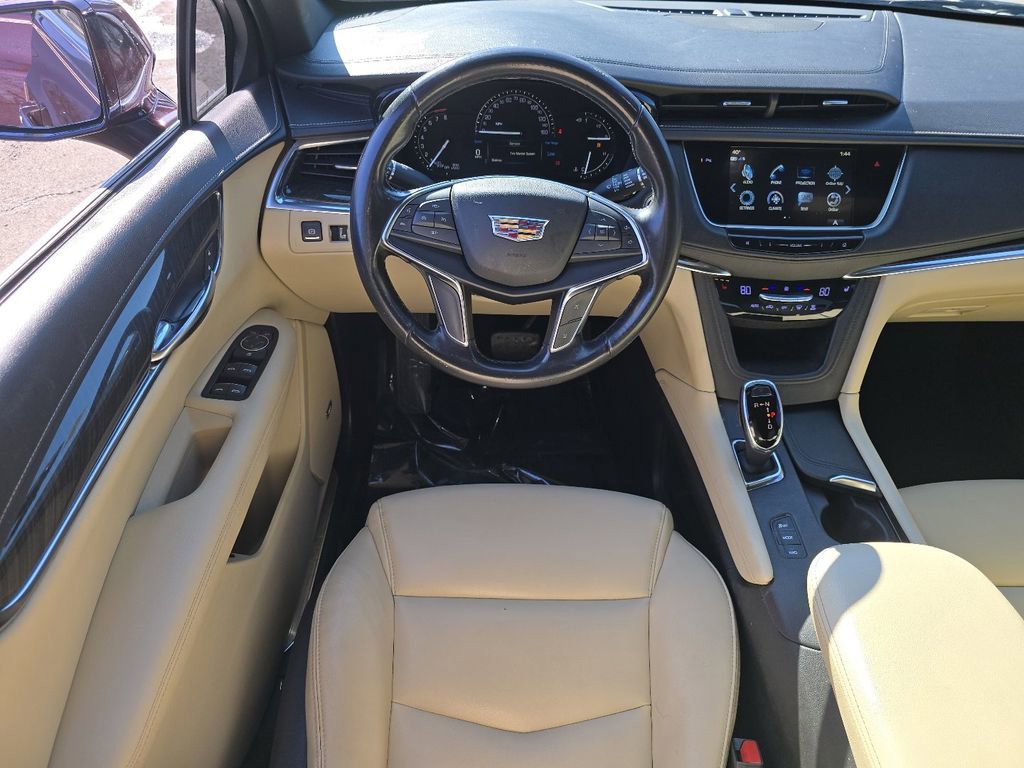 Used 2018 Cadillac XT5 AWD image 21