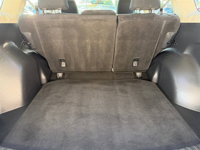 Used 2013 Honda CR-V LX image 19