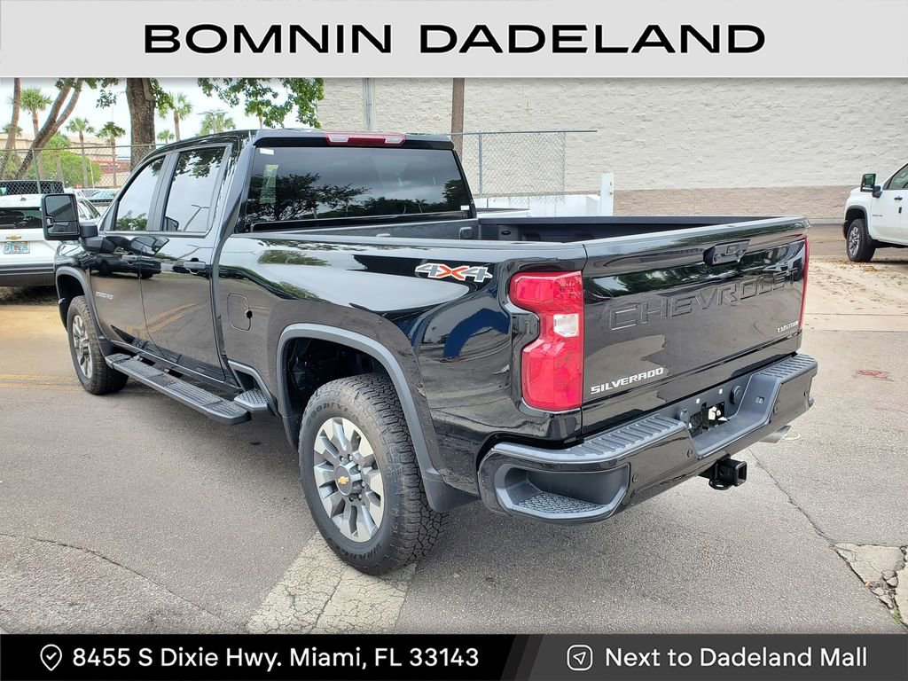 Used 2025 Chevrolet Silverado 2500 Custom w/ Custom Value Package image 3