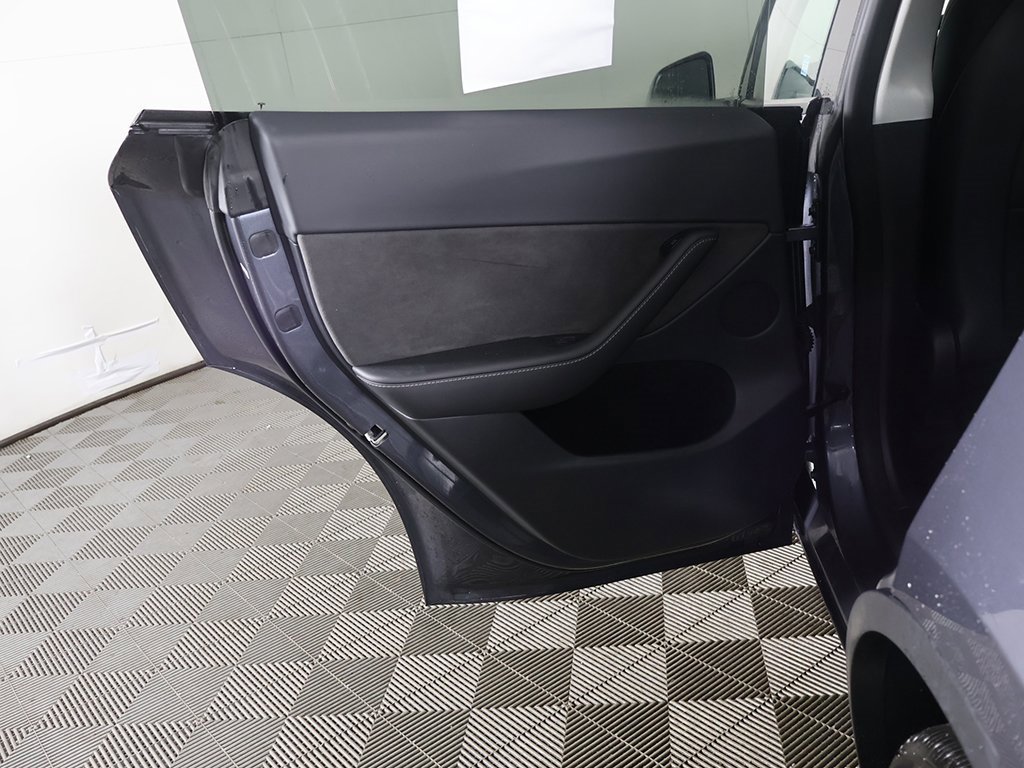 Used 2023 Tesla Model Y Long Range image 25