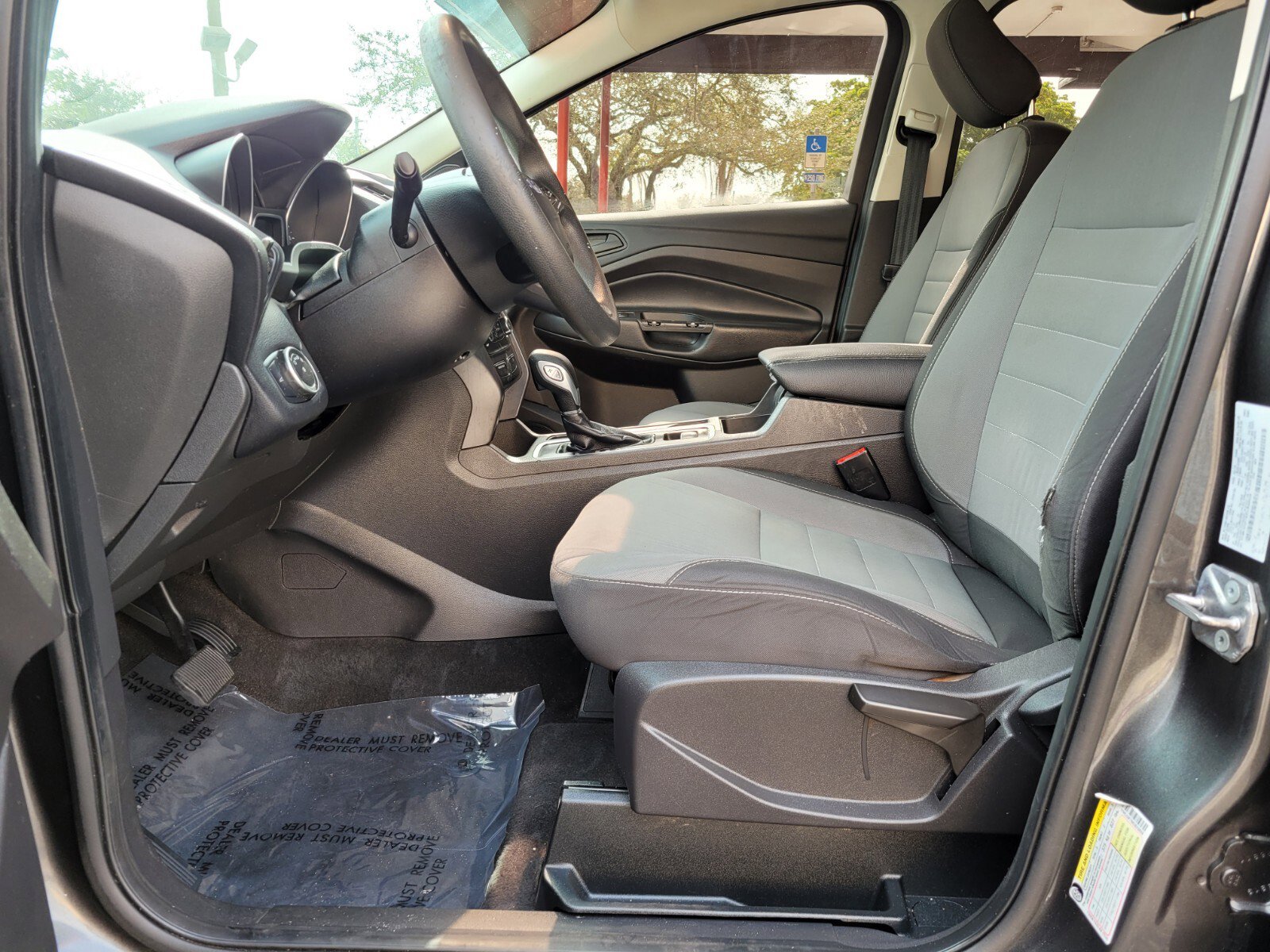 Used 2019 Ford Escape S image 4