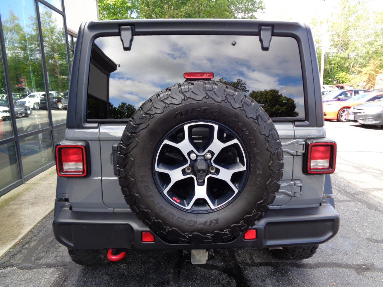 Used 2021 Jeep Wrangler Unlimited Rubicon w/ Dual Top Group AWD/4WD image 5