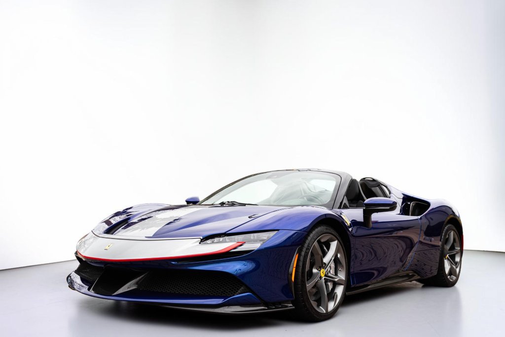 Used 2024 Ferrari SF90 Spider AWD/4WD image 29