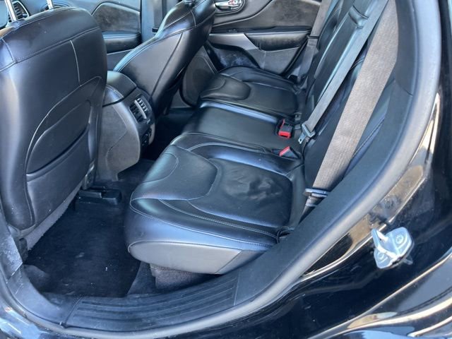 Used 2019 Jeep Cherokee Limited w/ Luxury Group image 14