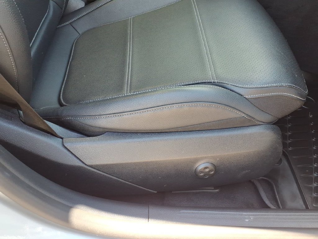 Used 2023 Mercedes-Benz C 300 4MATIC Sedan image 13