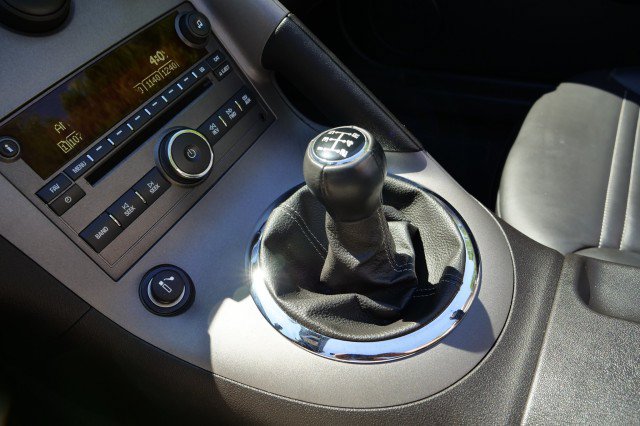 Used 2007 Pontiac Solstice Convertible w/ Premium Package RWD image 17