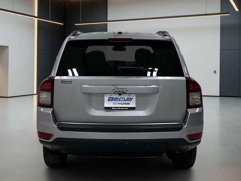 Used 2016 Jeep Compass Sport w/ Power Value Group FWD image 5