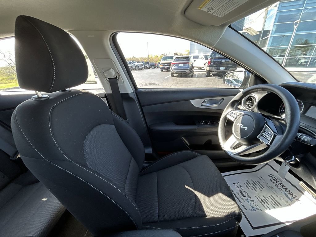 Used 2023 Kia Forte LXS w/ LXS Technology Package image 10