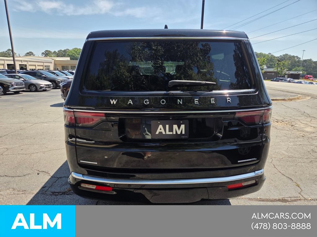 Used 2023 Jeep Wagoneer L Series II AWD/4WD image 12