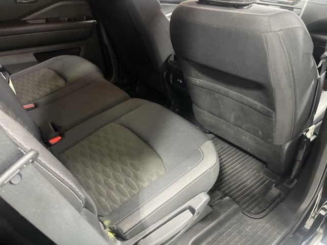 Used 2023 Nissan Pathfinder S image 24