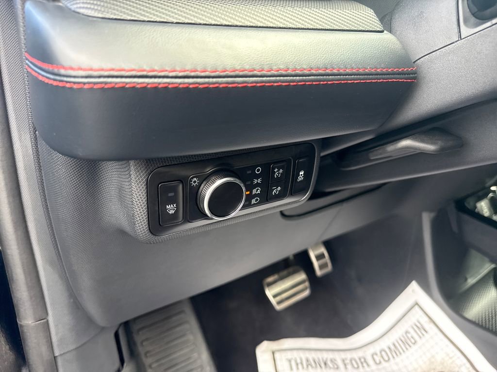 Used 2025 Ford Mustang Mach-E Premium w/ Sport Appearance Package image 32