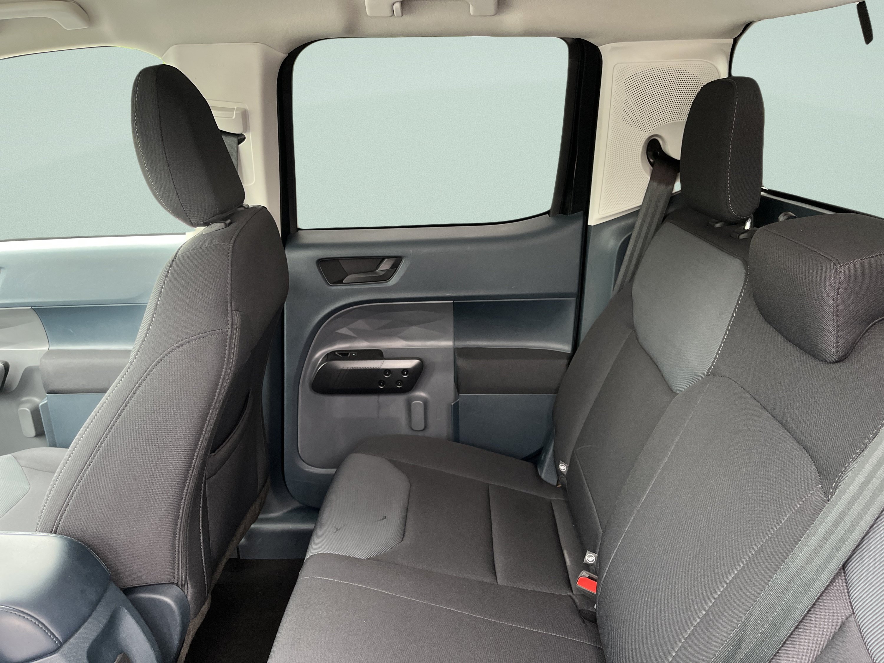 Used 2022 Ford Maverick XL FWD image 19