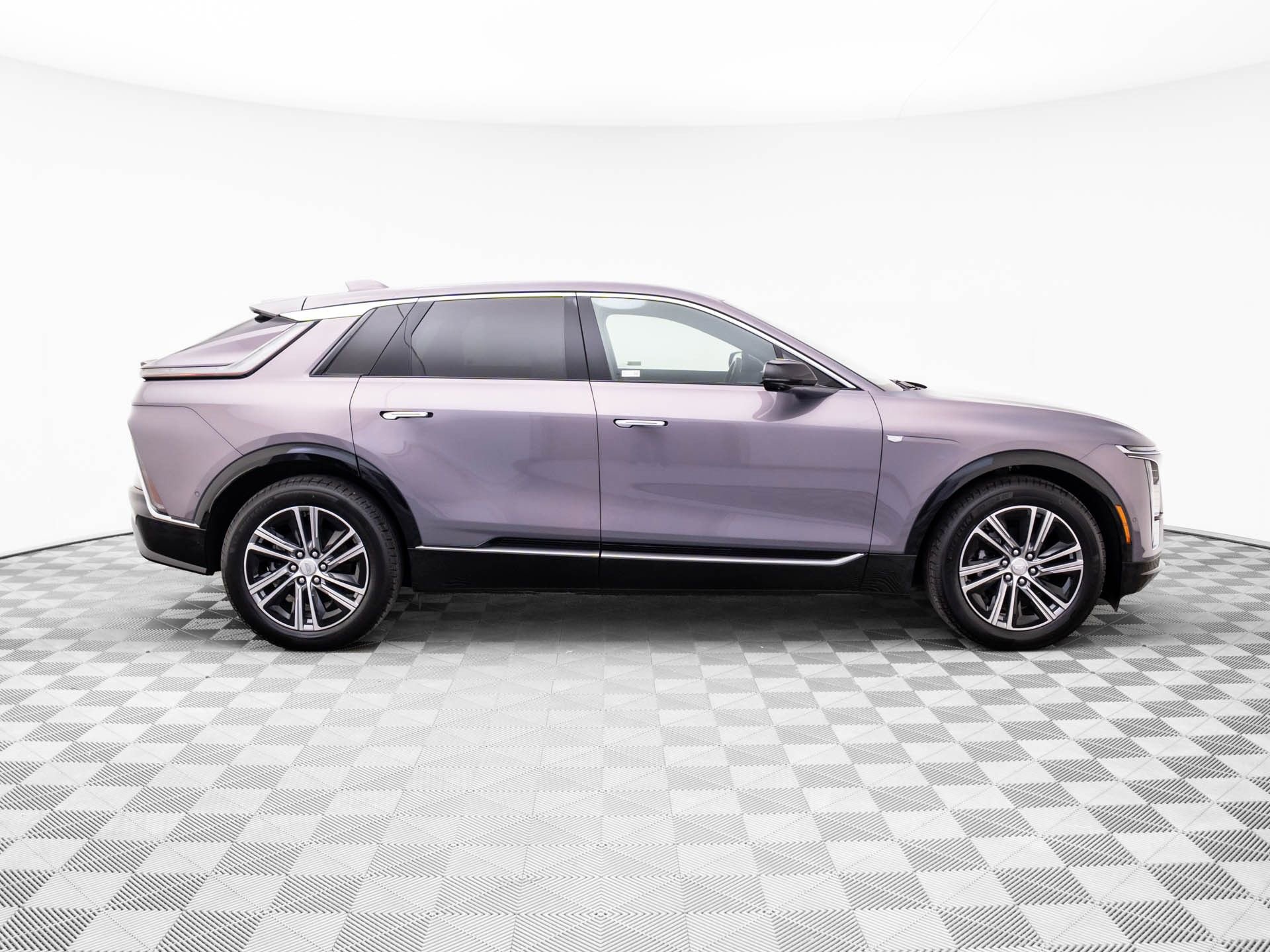 New 2026 Cadillac Lyriq Luxury image 7