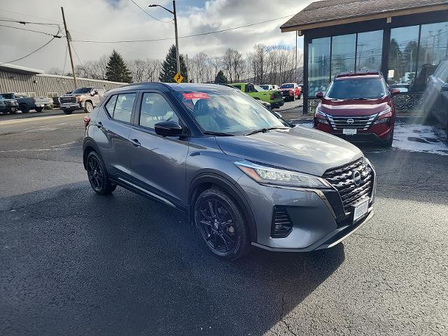 Certified 2022 Nissan Kicks SR w/ Premium Package