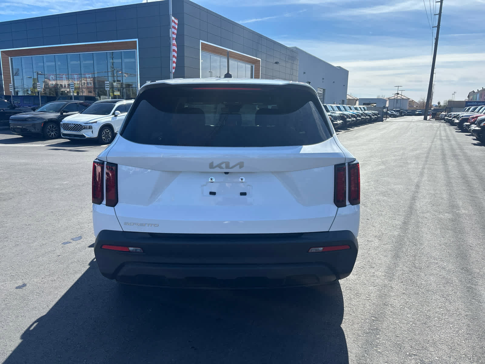 Used 2023 Kia Sorento LX image 6