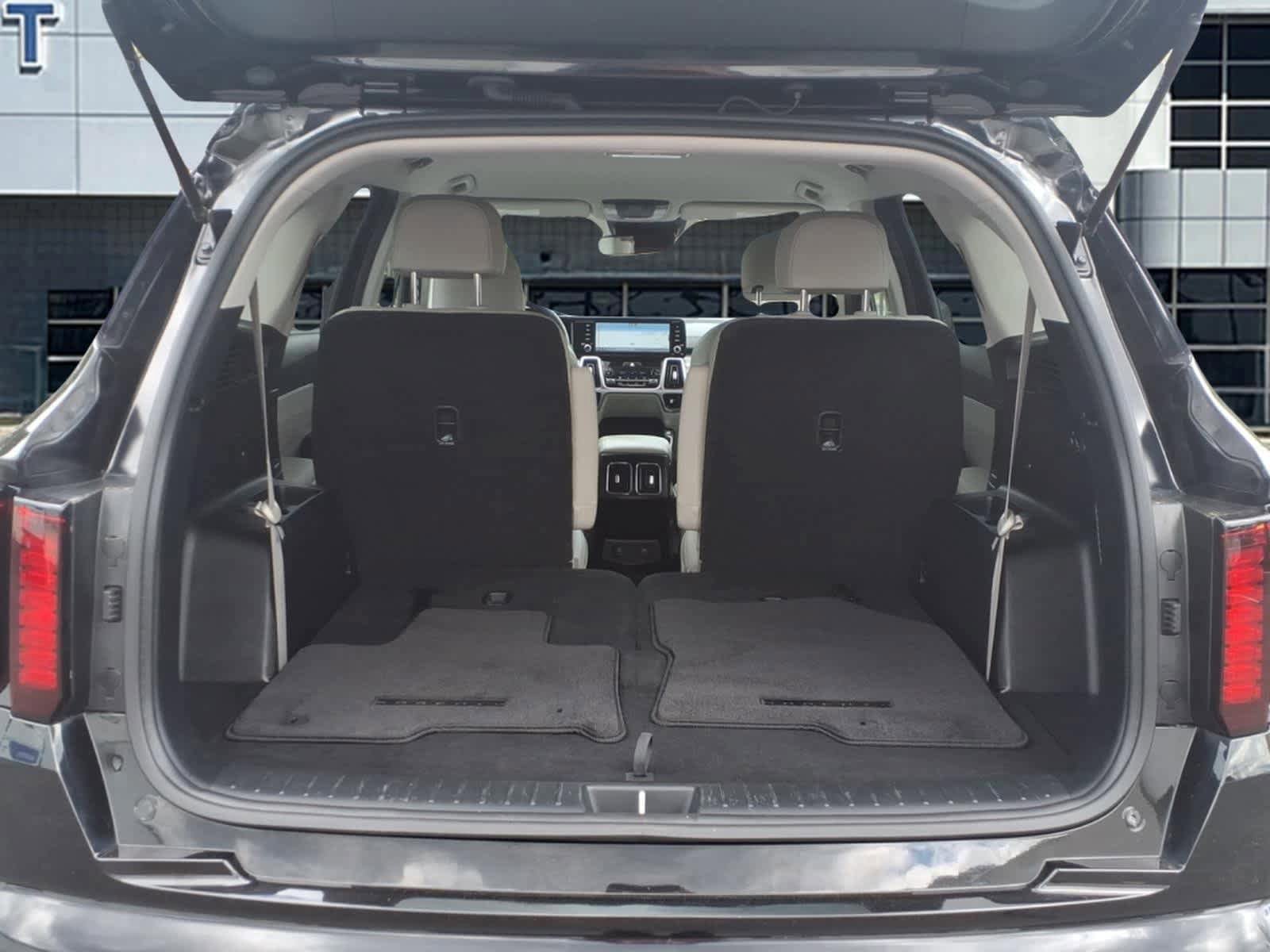 Used 2022 Kia Sorento S AWD/4WD image 6