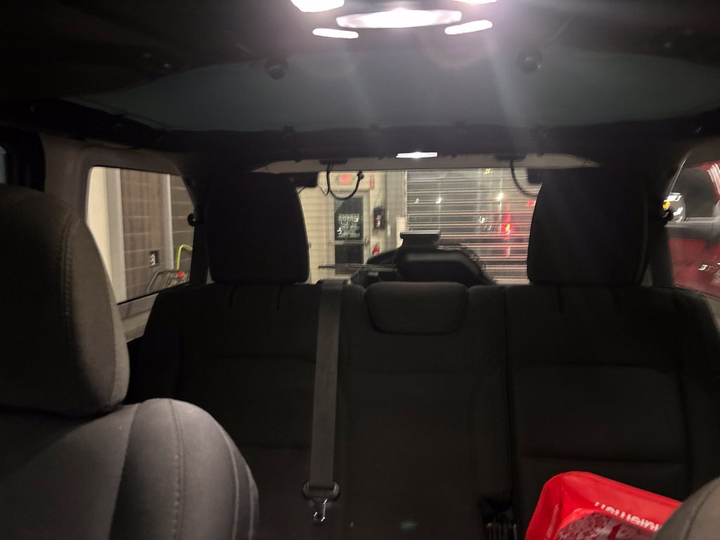 Used 2019 Jeep Wrangler Unlimited Sport S AWD/4WD image 17