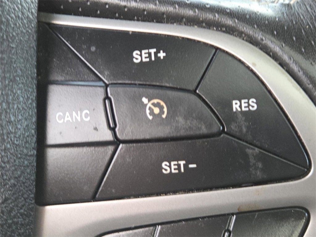 Used 2019 Dodge Challenger SRT Hellcat Redeye image 29