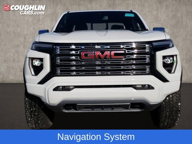 Used 2023 GMC Canyon Denali image 3