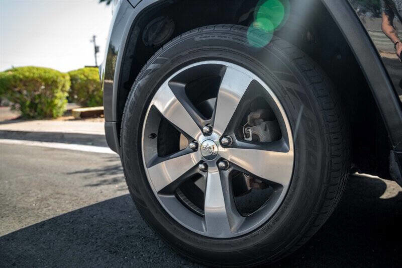 Used 2016 Jeep Grand Cherokee Limited image 9