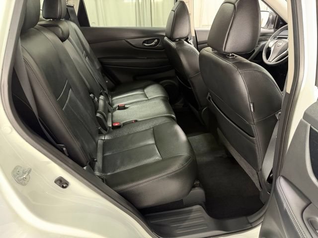 Used 2016 Nissan Rogue SL w/ SL Premium Package AWD/4WD image 8