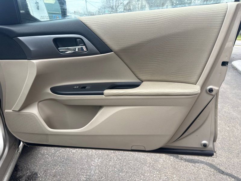 Used 2014 Honda Accord LX image 14