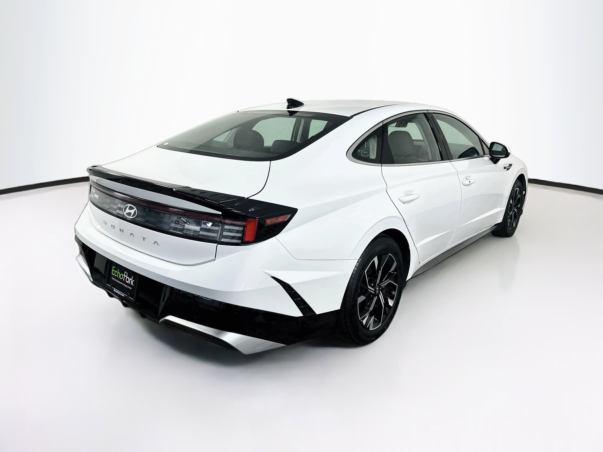 Used 2025 Hyundai Sonata SEL FWD image 9
