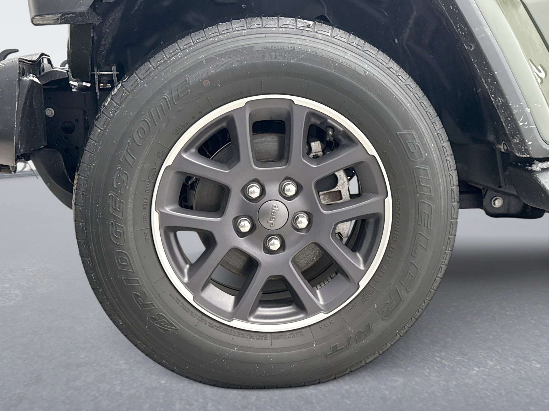 Used 2021 Jeep Gladiator Overland w/ Cold Weather Group image 12