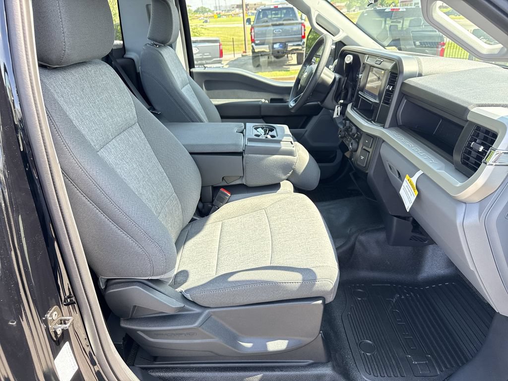 New 2025 Ford F350 XL w/ 360-Degree Camera Package RWD image 14
