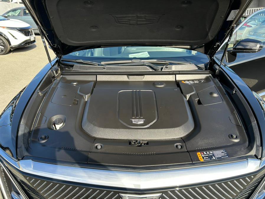Used 2024 Cadillac Lyriq Luxury w/ LPO, Floor Liner Package image 63