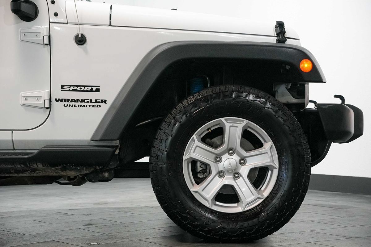 Used 2017 Jeep Wrangler Unlimited Sport w/ Quick Order Package 24S AWD/4WD image 9